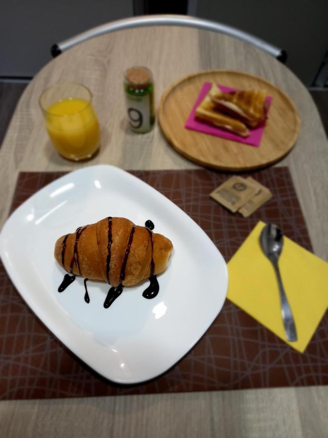 Sorbara B&B Km 198 - Letto E Colazione מראה חיצוני תמונה